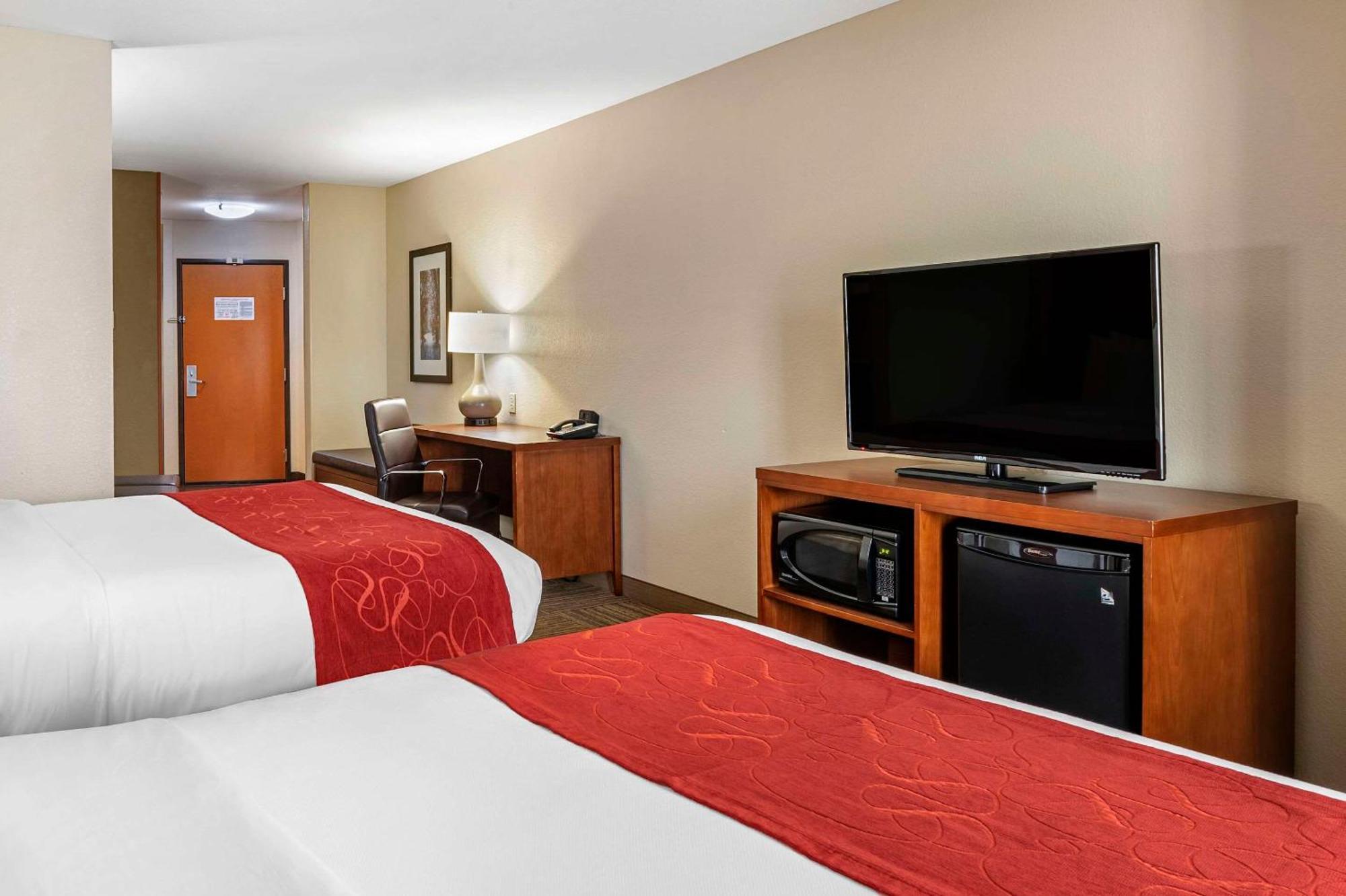 Comfort Urbana Champaign, University Area Hotel