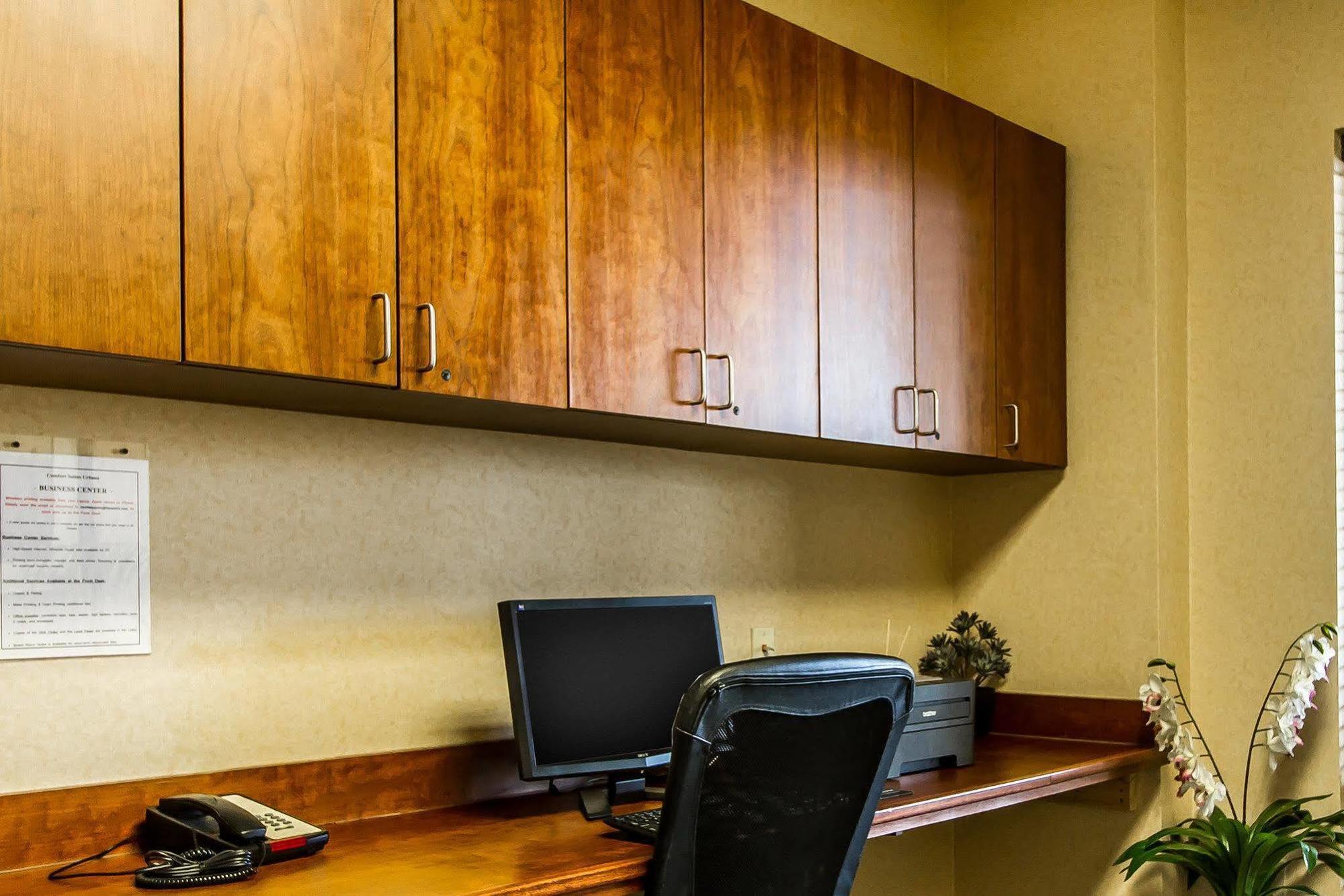 Comfort Urbana Champaign, University Area 3*
